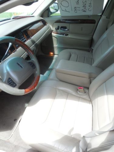 Find used 1999 Lincoln Town Car Signature Sedan 4-Door 4 ... Find used 1999 Lincoln Town Car Signature Sedan 4-Door 4 ...