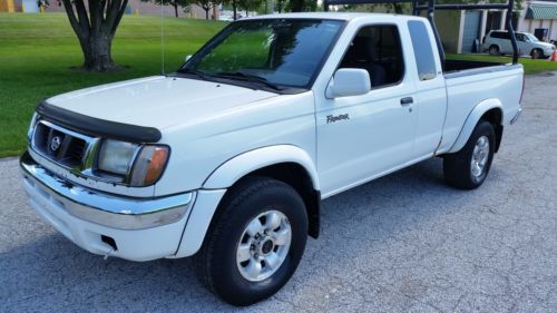 1999 nissan frontier king cab xe with 4 wheel drive no reserve