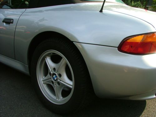 1996 Z3 Arctic Silver 5 speed Convertible, 26k miles Immaculate & Original, US $12,500.00, image 4