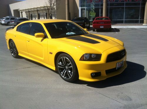 2012 dodge charger super bee edition