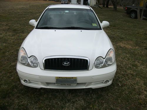 Only owner. 2005 hyundia sonata automatic, 78126 miles in great condition