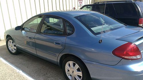 2005 ford taurus se sedan 4-door 3.0l