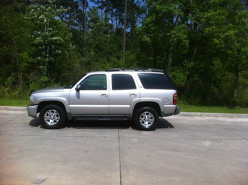 2005 chevrolet tahoe z71 sport utility 4-door 5.3l****super clean*******