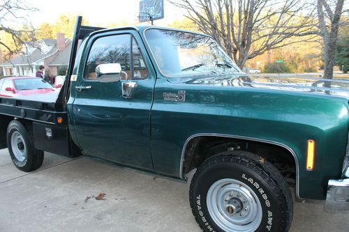 1975 chevy 3/4 ton 4x4 completely rebuilt and refurbished new engine flat bed