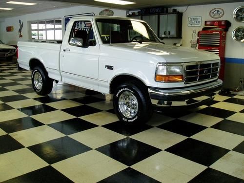 1995 ford f150 xlt .. 48k actual miles .. 302.. automatic.. garage kept ..