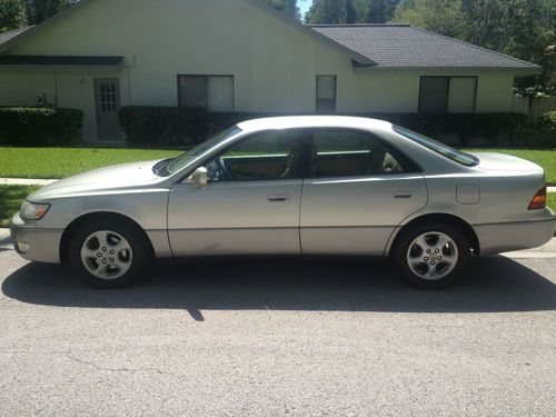 Lexus es300 1 owner clean carfax