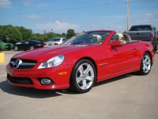 2009 mercedes sl550 hard top convertible! low miles ready for the road!one owner