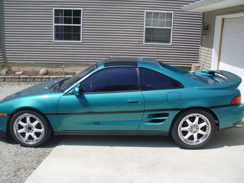 1993 toyota mr2 with sport roof
