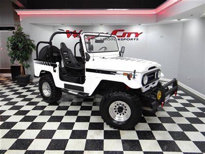 1974 toyota land cruiser fj40 4x4 custom~chevy 350~tons of extras~must see~wow!