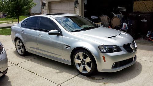 Silver g8 gt sport w/ tint &amp; bluetooth....clean carfax / mostly highway driven