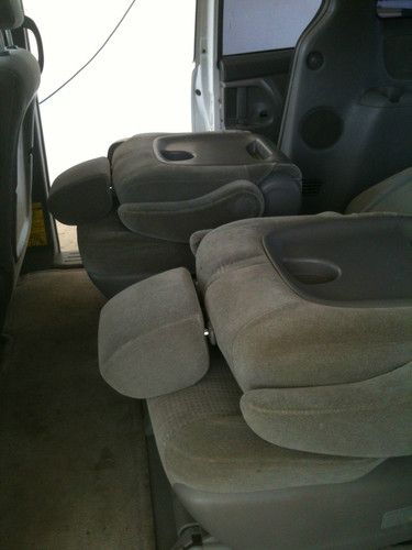 Sell used 2006 GREAT CONDITION TOYOTA SIENNA MINIVAN SEATS ...