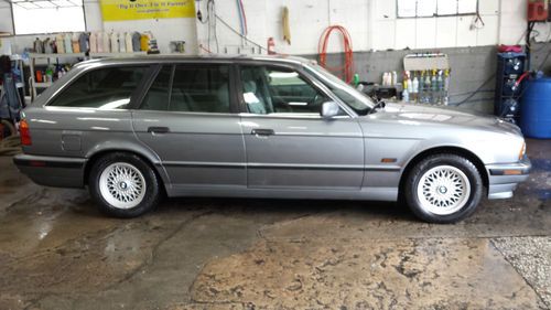 1995 bmw 525i base wagon 4-door 2.5l