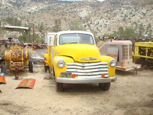 1949 chevy service truck with lift gate