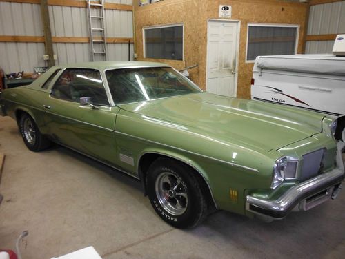 1974 oldsmobile cutlass supreme. 99k original miles 350 rocket engine