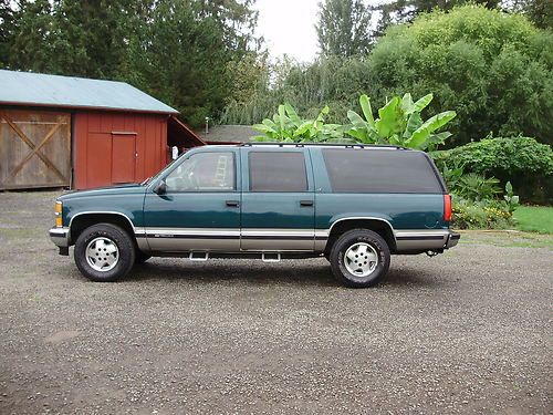1998 chevrolet suburban lt 4wd 1500,leather,loaded,rust free,nice shape