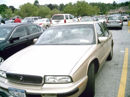 1995 pontiac bonneville se sedan 4-door 3.8l