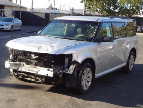 2012  ford flex se damaged salvage only 32k miles loaded priced to sell l@@k!!