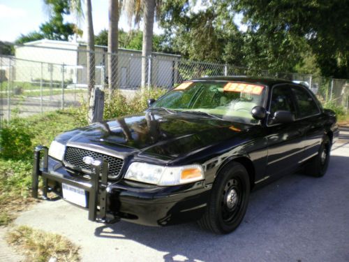Stealth black excellent rustfree fla 1 owner non smoker lomile crown vic p71 a1