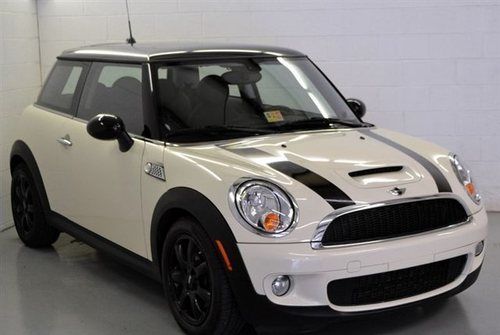 2009 mini cooper s hatchback 2-door 1.6l