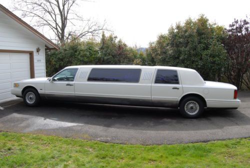 1996 lincoln town car limousine 100&#034; stretch by krystal. j seating.52k miles. nr