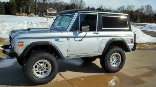 1977 early ford bronco, full frame-off restoration, v-8, auto, ps, pb, james duf