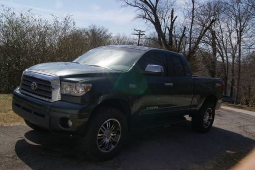 2007 toyota tundra limited extended crew cab pickup 4-door 5.7l, lifted, 35 tire