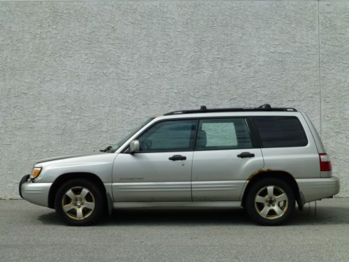2001 subaru forester s wagon awd 5 speed heated seats no reserve serviced