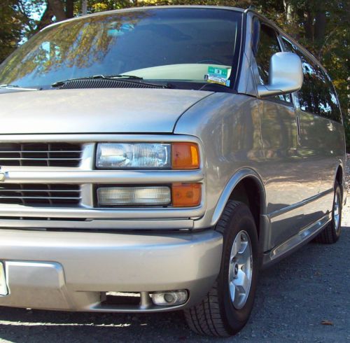 2001 chevrolet express lt edition 7 passenger v8 5.7l chevy van 1500 gmc savana