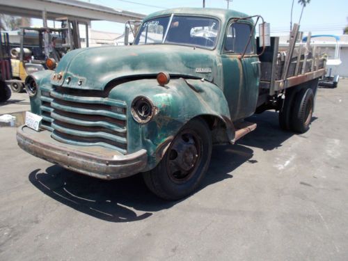 1952 chevy pick up, no reserve