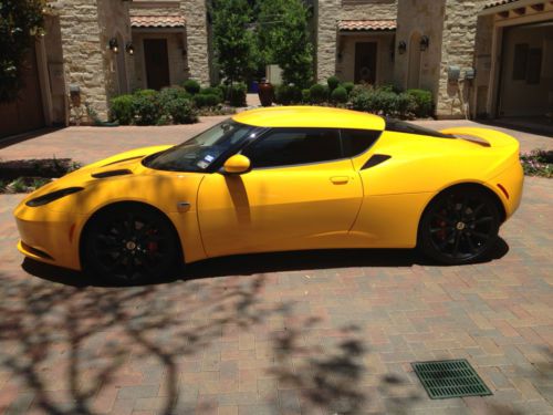 2013 lotus evora base coupe 2-door 3.5l with very low miles