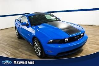 11 mustang gt, 5.0l v8, 6 spd manual, leather, brembo brakes, sync, we finance!