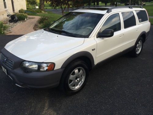2001 volvo v70 xc cross country, very well maintained, no reserve!