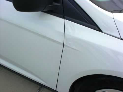 2012 Ford Focus S NO RESERVE Salvage Damaged Rebuildable Repairable, image 9