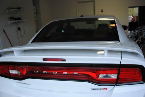 Must sell 2013 dodge charger srt8 car 700 miles wht no reserve mint condition
