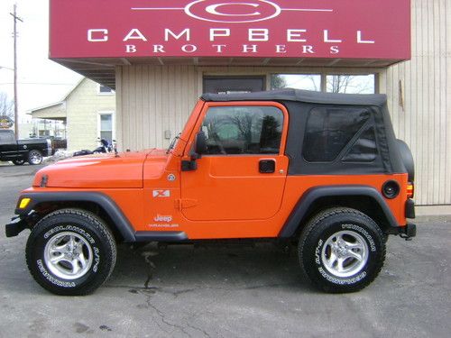2006 jeep wrangler x 4x4 4.0l 6 cyl. auto both tops 40,005 miles! clean carfax!