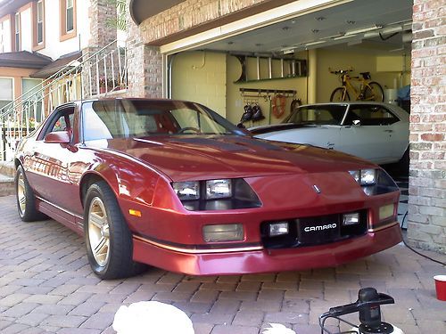 1990 chevrolet camaro iroc-z coupe 2-door 5.0l