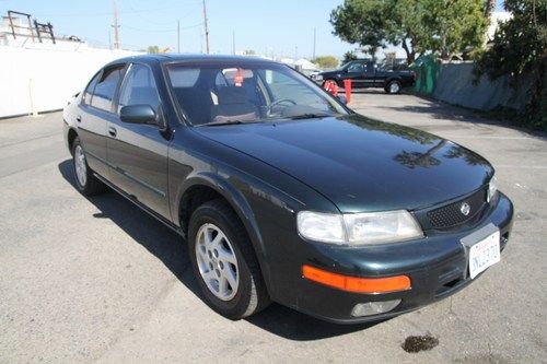 1995 nissan maxima se sedan v6 automatic no reserve