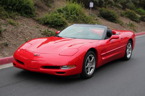 2000 chevrolet corvette convertible - 19k original miles - like new
