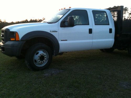 2005 ford f550- one owner excellent cond. 2wd at, 6.0 diesel  150k miles