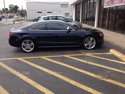 Preowned 2009 audi s5 v8 manual transmisson with very low miles