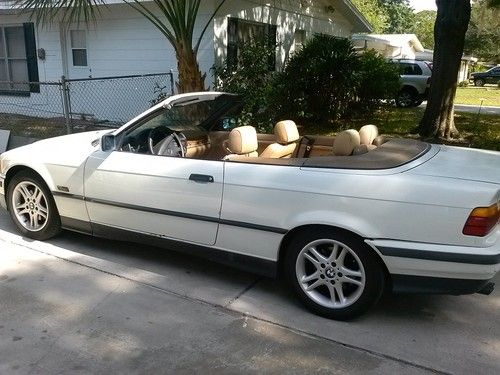 1995 bmw 325i base convertible 2-door 2.5l white automatic