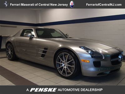 2011 mercedes benz sls amg low miles automatic amg 6.3l clean carfax one owner