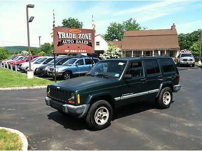 No reserve 4 owner runs great clean automatic 4x4
