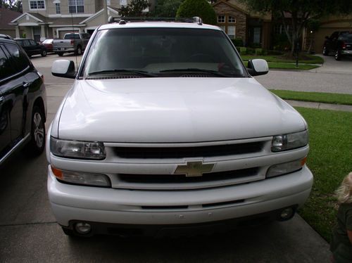 2004 chevrolet tahoe z71 sport utility 4-door 5.3l