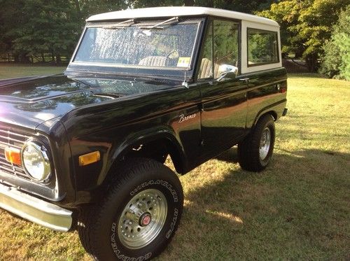 Very nice 1971 ford bronco.  mostly original and in great shape