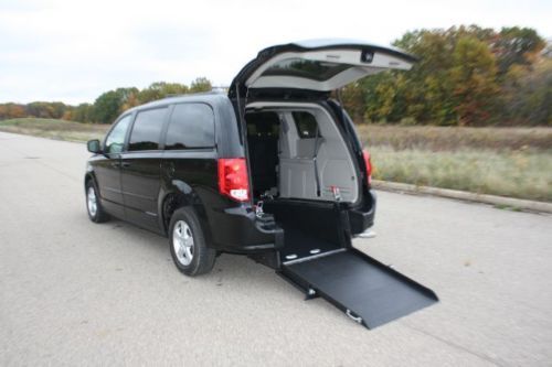2013 grand caravan handicap accessible wheelchair van rear entry manual ramp
