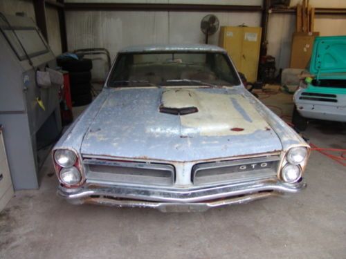 Stored for 20+ years! rare &amp; true gto w/ phs! red car, complete &amp; well optioned!