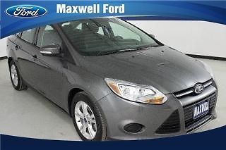 13 ford focus 4dr sedan se fuel efficient and comfortable