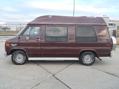 One owner 1992 chevy g20 conversion van runs ex.  w/ wheelchair lift  no reserve