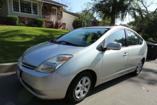 2005 toyota prius drives flawlessly